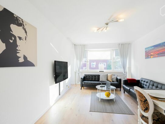 Stilvolle und modische Wohnung mitten in Hamburg / City Lage – Modern Möbliert – ALL INKL. - 3 Zimmer – Balkon – Barmbek