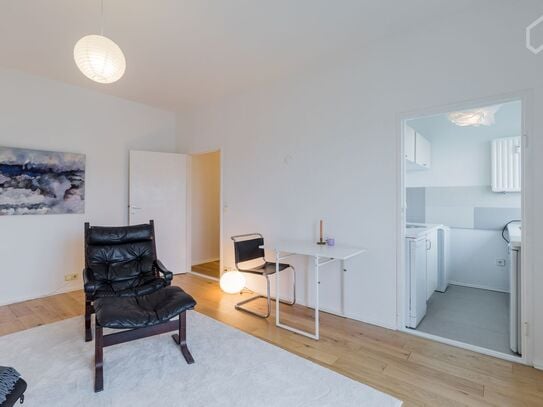 Perfect, bright and spacious suite in Wilmersdorf, Berlin - Amsterdam Apartments for Rent