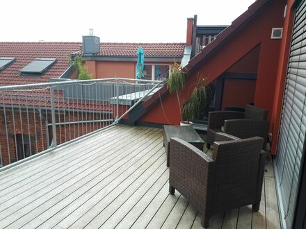 Tolle 2-Zimmerwohnung mit großer Terrasse auf Zeit in Fürth