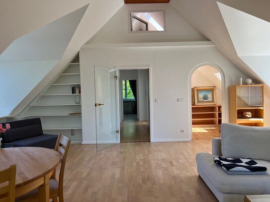 Furnished attic apartment in Grunewald - flooded with light, quiet and central, Berlin - Amsterdam Apartments for Rent