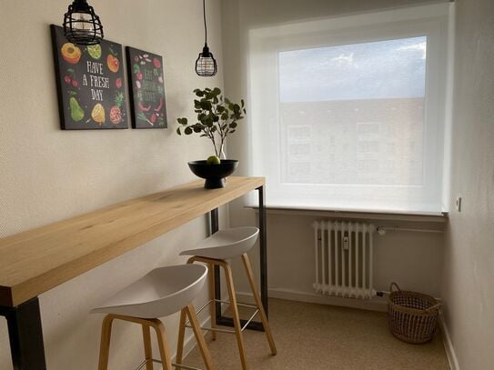 Wonderful, spacious 2 room apartment (Cologne), including cleaning service and balcony, Koln - Amsterdam Apartments for…