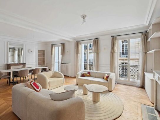 Beautiful apartment in the heart of the 16th arrondissement