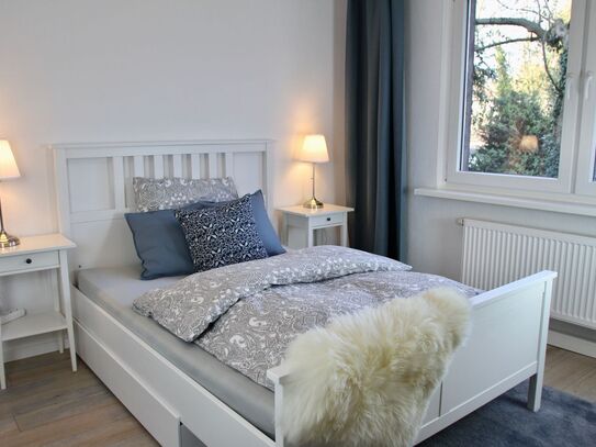 Bright, Central Apartment for Mid-Term Rental in Bochum, Bochum - Amsterdam Apartments for Rent