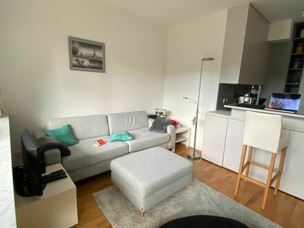 Sonnige, vollmöblierte und neu renovierte Wohnung in Schmargendorf/Wilmersdorf, nahe FU