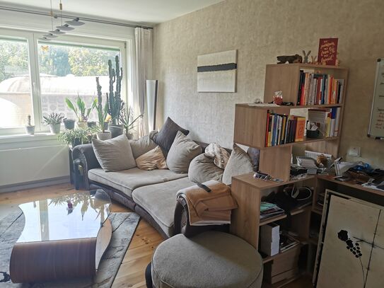 4,5 months sublet of a bright, modern, furnished 2-room-apartment with fitted kitchen & balcony in Berlin-Wedding