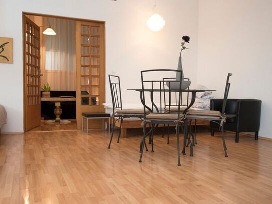 Modern 2-Room Apartment (65 m²) – Fully Furnished, Private Parking, No Deposit, Cleaning Service, City Registration!