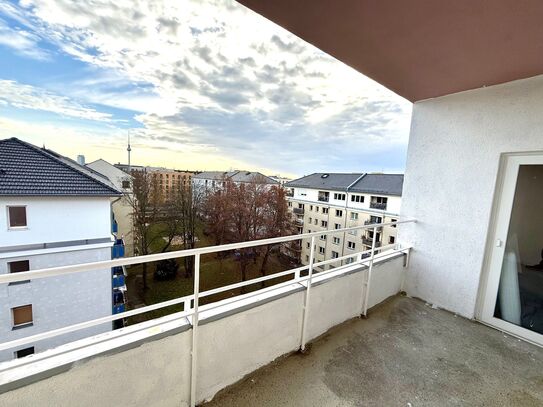 Mitte! Ab Sofort! 62m2 Möbiliert, 2-Zimmer-mit Panorama-Balkon modisches Studio in Gesundbrunnen, Berlin