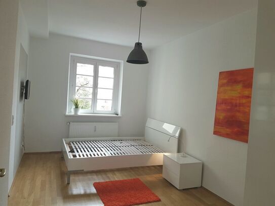 Spacious, modern 3-room-suite in Munich Schwabing