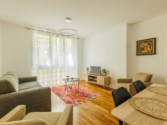 Awesome & fashionable suite close to Buttes Chaumont