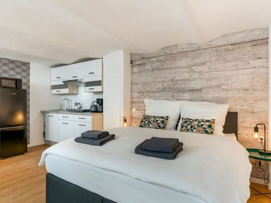 OAK - Pet-friendly Studio w/ Netflix, SNES & SSC