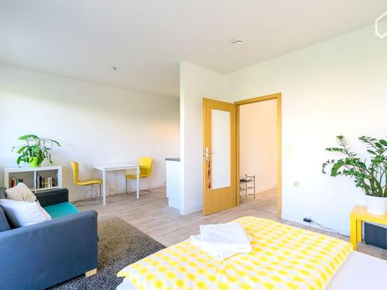 Fully equipped 3 room apartment with balcony in Mitte Berlin, Berlin - Amsterdam Apartments for Rent