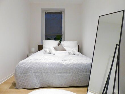 Modernes Apartment mit Queensize-Bett, NETFLIX, Küche, Erdgeschoss, Nähe AMEOS Klinik DALIMO | apartments