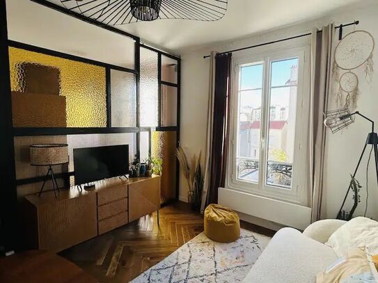 Design apartment close to Paris