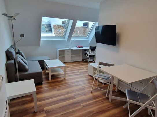 Eine wunderschöne luxuriöse 1,5 Zimmer Dachgeschoßwohnung