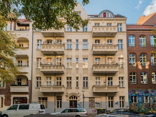 Beautiful And Modern Apartment with Walk in Closet in Central Schillerkiez Berlin, Berlin - Amsterdam Apartments for Re…