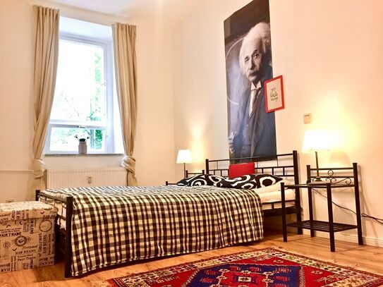 Stylish Pop Art Flat near Alexanderplatz