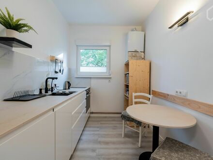 Gemütliche sonnige Wohnung in ruhiger Lage in Berlin-Reinickendorf mit Balkon | Cosy sunny flat in quiet location in Be…