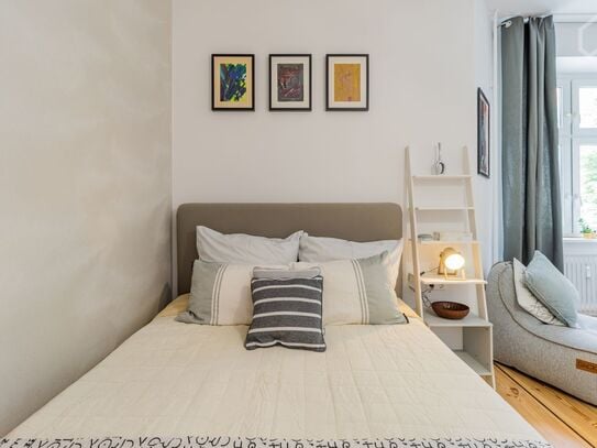 Stylish fully furnished apartment in a well-kept old building quarter in Wedding-Mitte with very good public transport…