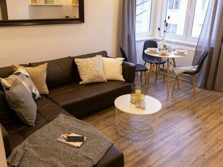 Moderne und charmante Wohnung in ruhiger Umgebung, Kirchheim unter Teck | Beautiful and charming apartment in quiet nei…