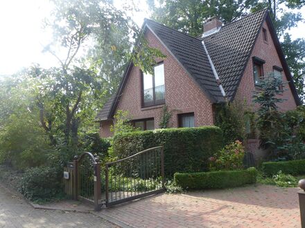 Familienhaus in Blankenese (Elbvororte) | Bright home for family, located in Altona/ Blankenese (near River Elbe)