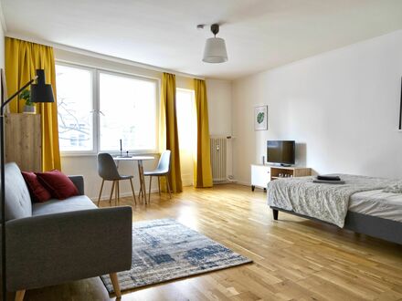 Modernes & helles 1 Zimmer Apartment mit Balkon in Berlin Charlottenburg Westend