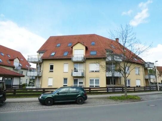 Attractive 1-room flat with balcony and fitted kitchen in Glauchau