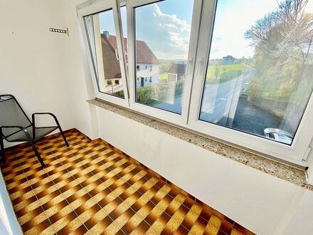 Schöne 4-Zimmer-Wohnung mit Balkon und WLAN | Nice 4 room mechanic flat with balcony and WiFi