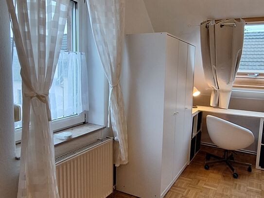 Bright 4-room loft in Sankt Augustin