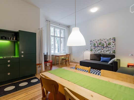 Beautiful period apartment with balcony near Landwehrkanal