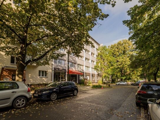 Superior Studios-Apartments in a quiet central location near Kurfürstendamm (# 206 Category S)