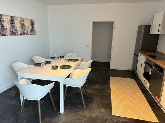 Spacious, modern Appartment - great connection to main station & city, Dusseldorf - Amsterdam Apartments for Rent