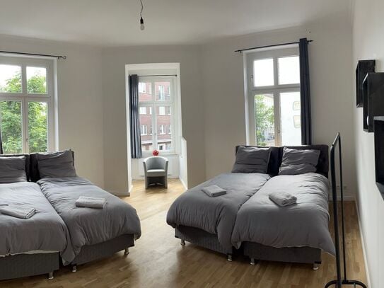 Gigantic luxury suite!, Dusseldorf - Amsterdam Apartments for Rent