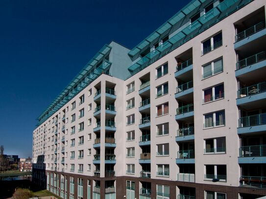 Pretty, well-designed and quiet 1,5-room flat on the Spree in Charlottenburg (Berlin)