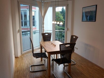 Schicke Wohnung auf Zeit mitten in Schöneck, nah an Frankfurt | Fantastic flat located in Schöneck