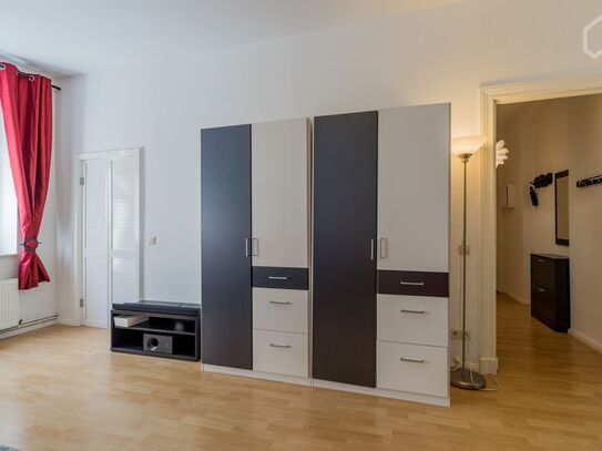 Perfectly located and spacious apartment in Friedrichshain, Berlin - Amsterdam Apartments for Rent