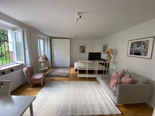 Quiet and neat suite in Lichterfelde (Berlin)