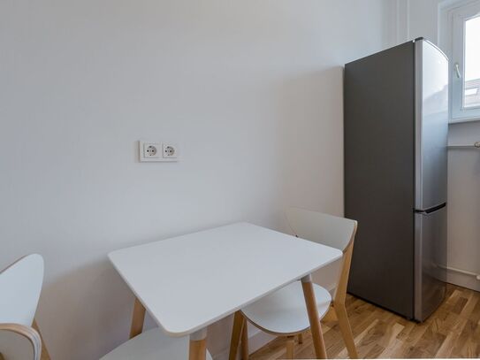 Bright and beautiful home (Wilmersdorf), Berlin - Amsterdam Apartments for Rent