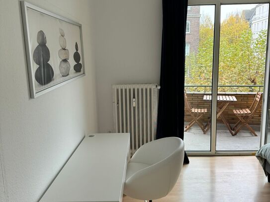 4 bedroom apartment at fancy Oberkassel Luegallee