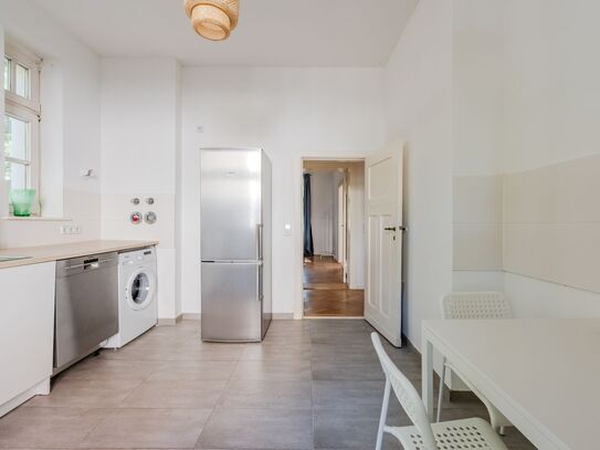 2 Bedroom Apartment in Marienfelde, Berlin - Amsterdam Apartments for Rent