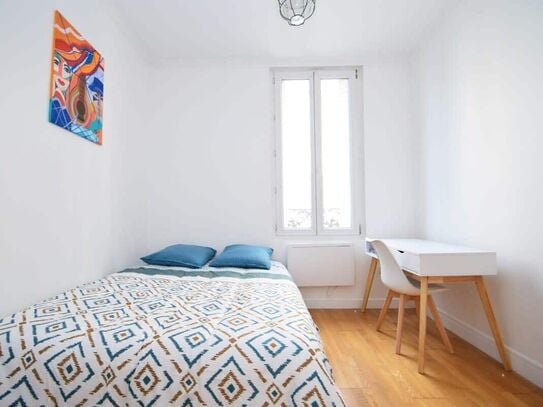 Magnificent town house close to the Saint Denis Porte de Paris metro station