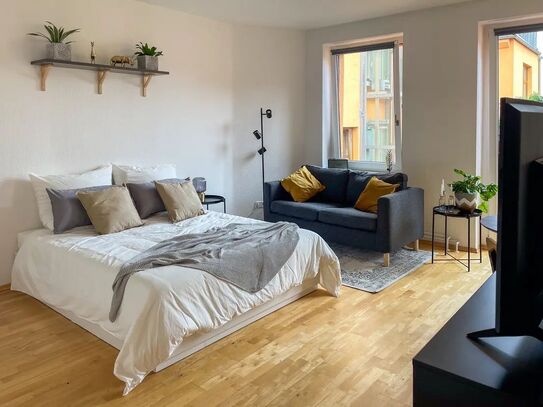 Einzigartiges, voll möbliertes und ausgestattetes Studio | all inclusive | Warschauer Str Friedrichshain