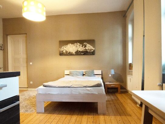 Charming studio flat in the heart of Berlin (Friedrichshain/Boxi) with Anmeldung