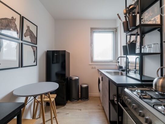 Bright and awesome apartment with south facing balcony in Schöneberg, Berlin - Amsterdam Apartments for Rent