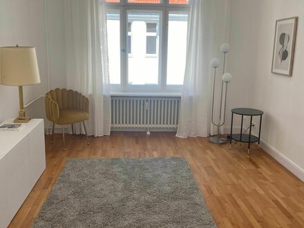 Modische, häusliche Wohnung auf Zeit in Charlottenburg