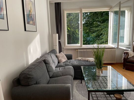 Relaxed living with a lake view in the centre of Charlottenburg, Berlin, Berlin - Amsterdam Apartments for Rent