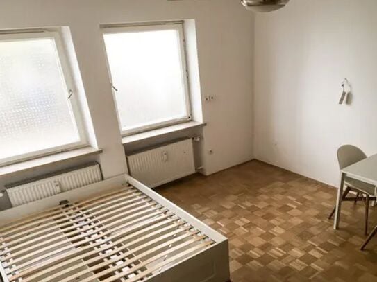 1-room apartment in the heart of Munich's old town, close to the English Garden