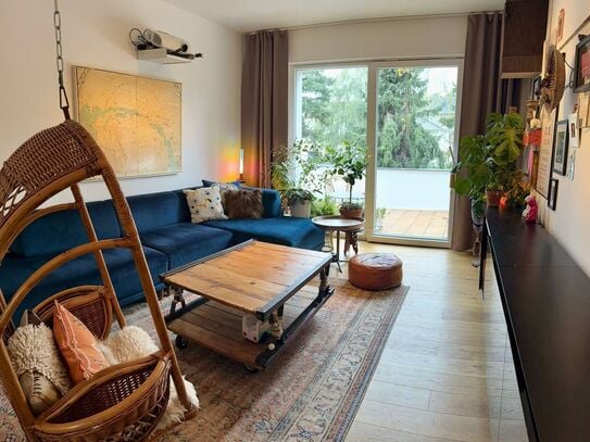 Bright designer oasis ★ private sauna & terrace ★ Fully equipped. Baby friendly. Walk to Tempelhofer Feld park (Neuköll…