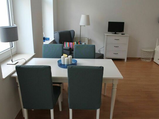 Top eingerichtetes Souterrain-Apartment in Düsseldorf