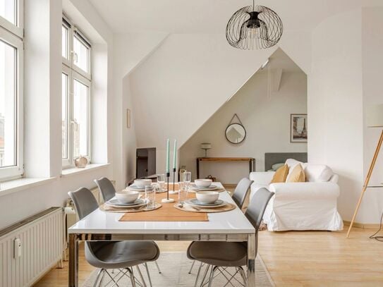 Blick über die Dächer: Helles Studio Apartment im Herzen Neuköllns