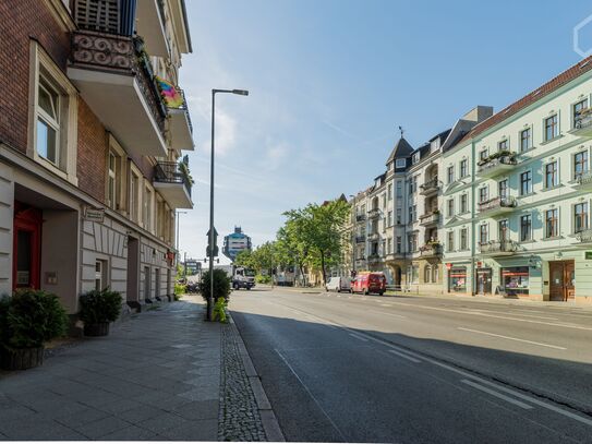 Cozy flat near Schlossstrasse shopping street in Steglitz